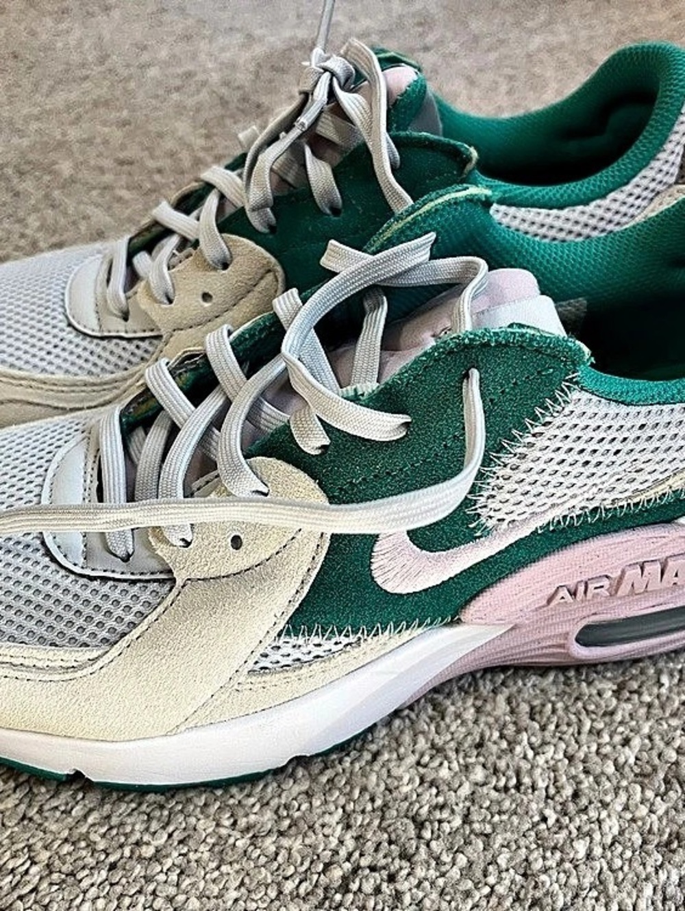 Nike Air Max except women’s size 7.5